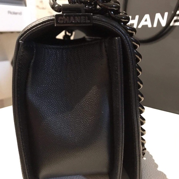 ❌SOLD❌ Chanel so black Le Boy in old medium - Picture 7 of 8